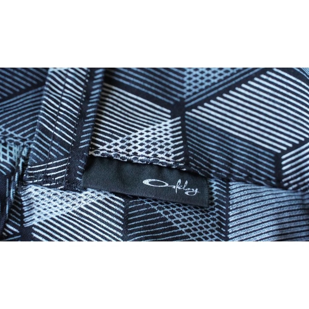 Oakley Snowboarding Pants Womens Size 0 Snow Ski Cold Weather Black Gray Geometr - Picture 6 of 7